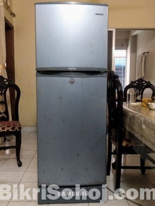 SAMSUNG Refrigerator